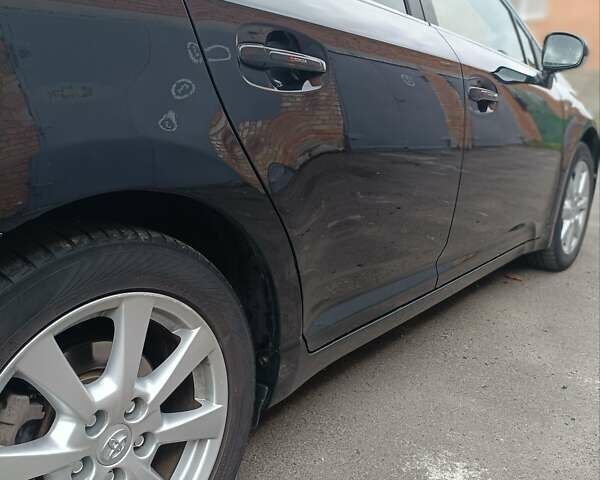 Черный Тойота Авенсис, объемом двигателя 1.6 л и пробегом 189 тыс. км за 8700 $, фото 6 на Automoto.ua