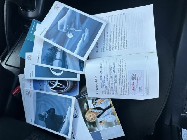 Черный Тойота Авенсис, объемом двигателя 1.8 л и пробегом 155 тыс. км за 7450 $, фото 11 на Automoto.ua