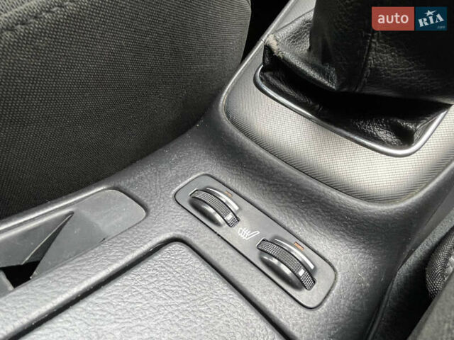 Чорний Тойота Авенсіс, об'ємом двигуна 2 л та пробігом 250 тис. км за 5480 $, фото 22 на Automoto.ua