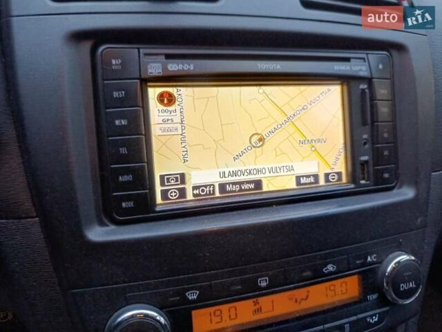 Черный Тойота Авенсис, объемом двигателя 2 л и пробегом 221 тыс. км за 7800 $, фото 6 на Automoto.ua