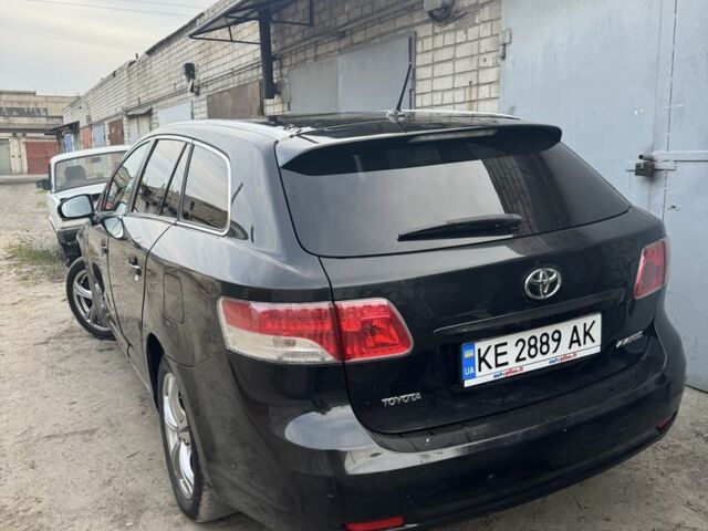Черный Тойота Авенсис, объемом двигателя 2.2 л и пробегом 340 тыс. км за 7500 $, фото 2 на Automoto.ua