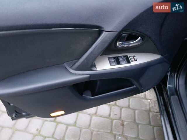 Черный Тойота Авенсис, объемом двигателя 2 л и пробегом 221 тыс. км за 7800 $, фото 40 на Automoto.ua