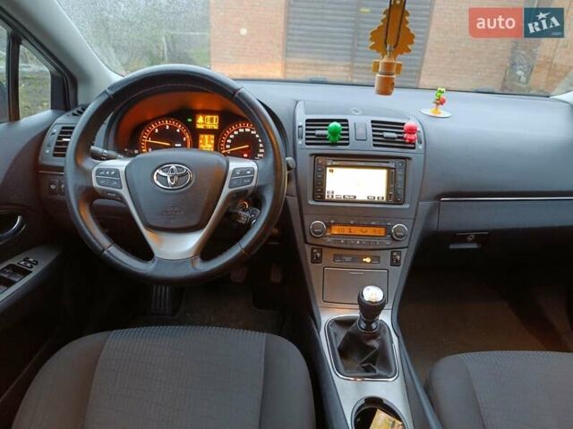 Черный Тойота Авенсис, объемом двигателя 2 л и пробегом 221 тыс. км за 7800 $, фото 39 на Automoto.ua