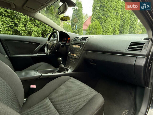 Черный Тойота Авенсис, объемом двигателя 2 л и пробегом 245 тыс. км за 8100 $, фото 33 на Automoto.ua