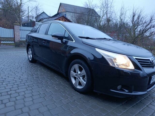 Черный Тойота Авенсис, объемом двигателя 2 л и пробегом 221 тыс. км за 7800 $, фото 5 на Automoto.ua