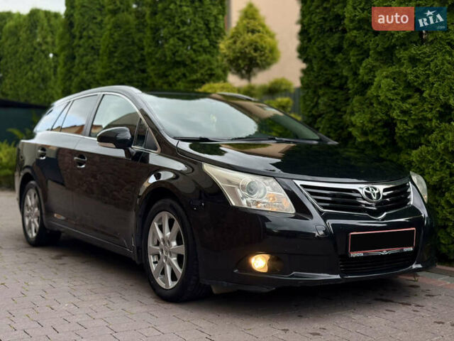 Черный Тойота Авенсис, объемом двигателя 2 л и пробегом 245 тыс. км за 8100 $, фото 1 на Automoto.ua