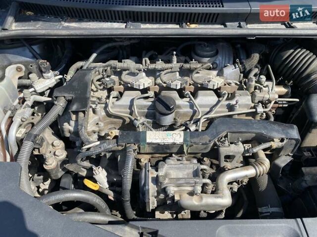 Черный Тойота Авенсис, объемом двигателя 2.2 л и пробегом 315 тыс. км за 8499 $, фото 16 на Automoto.ua