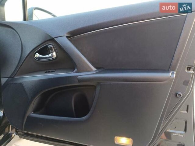Черный Тойота Авенсис, объемом двигателя 2.23 л и пробегом 240 тыс. км за 8500 $, фото 19 на Automoto.ua
