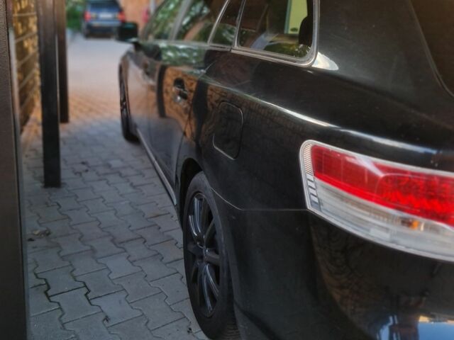 Чорний Тойота Авенсіс, об'ємом двигуна 2 л та пробігом 298 тис. км за 5690 $, фото 4 на Automoto.ua