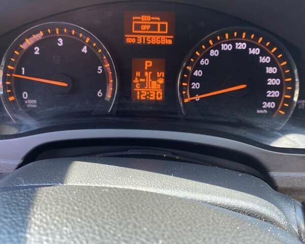Черный Тойота Авенсис, объемом двигателя 2.2 л и пробегом 315 тыс. км за 8499 $, фото 10 на Automoto.ua