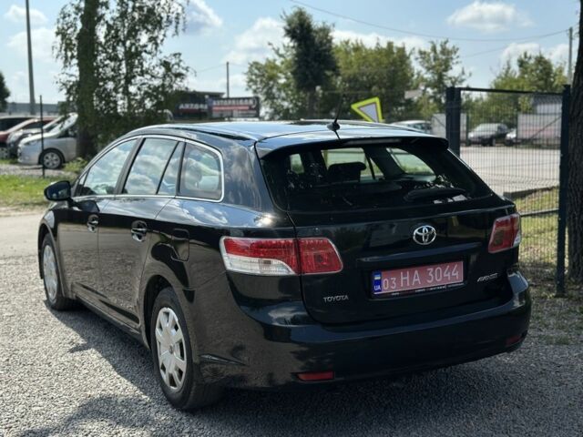 Черный Тойота Авенсис, объемом двигателя 1.6 л и пробегом 272 тыс. км за 8500 $, фото 4 на Automoto.ua