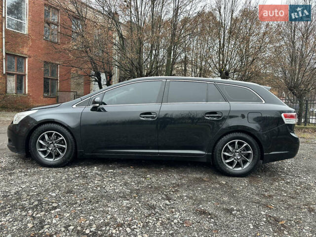 Черный Тойота Авенсис, объемом двигателя 2 л и пробегом 290 тыс. км за 7850 $, фото 3 на Automoto.ua