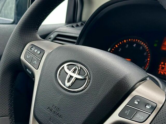 Черный Тойота Авенсис, объемом двигателя 1.8 л и пробегом 23600 тыс. км за 9000 $, фото 9 на Automoto.ua