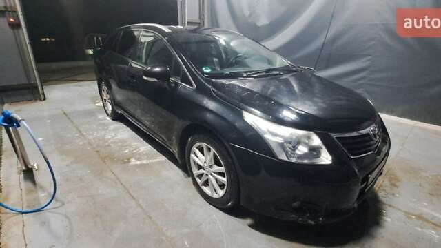 Черный Тойота Авенсис, объемом двигателя 2.2 л и пробегом 279 тыс. км за 8199 $, фото 5 на Automoto.ua