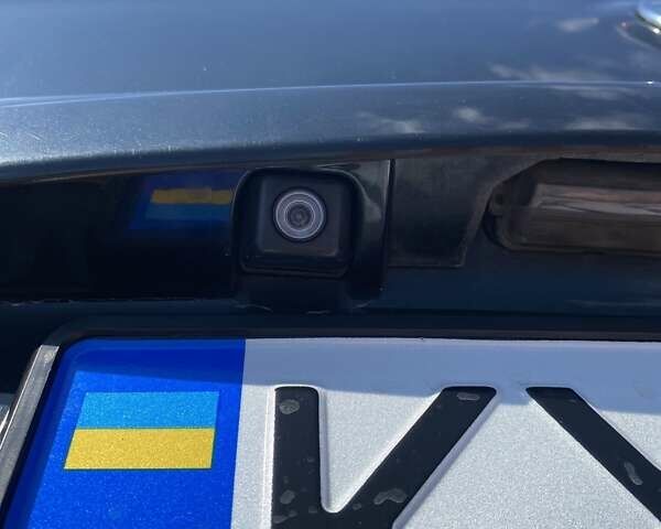 Черный Тойота Авенсис, объемом двигателя 2.2 л и пробегом 315 тыс. км за 8499 $, фото 1 на Automoto.ua