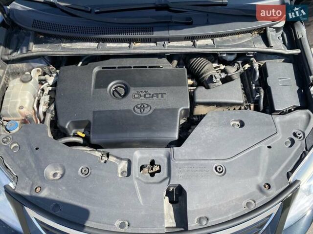 Черный Тойота Авенсис, объемом двигателя 2.2 л и пробегом 315 тыс. км за 8499 $, фото 15 на Automoto.ua