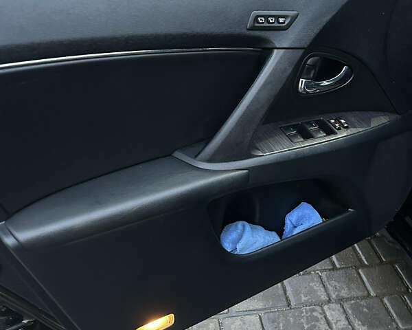 Черный Тойота Авенсис, объемом двигателя 2.23 л и пробегом 200 тыс. км за 8900 $, фото 8 на Automoto.ua