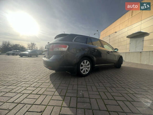 Черный Тойота Авенсис, объемом двигателя 1.8 л и пробегом 180 тыс. км за 8200 $, фото 3 на Automoto.ua