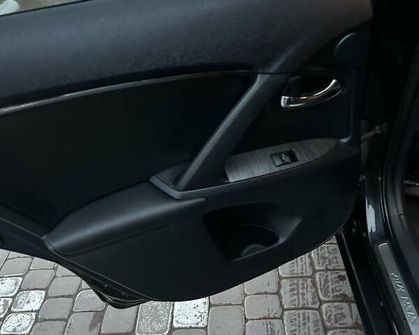 Черный Тойота Авенсис, объемом двигателя 2.23 л и пробегом 200 тыс. км за 8900 $, фото 19 на Automoto.ua