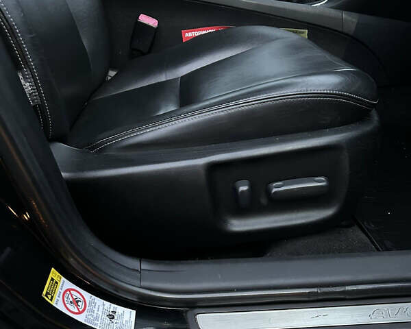 Черный Тойота Авенсис, объемом двигателя 2.23 л и пробегом 200 тыс. км за 8900 $, фото 12 на Automoto.ua