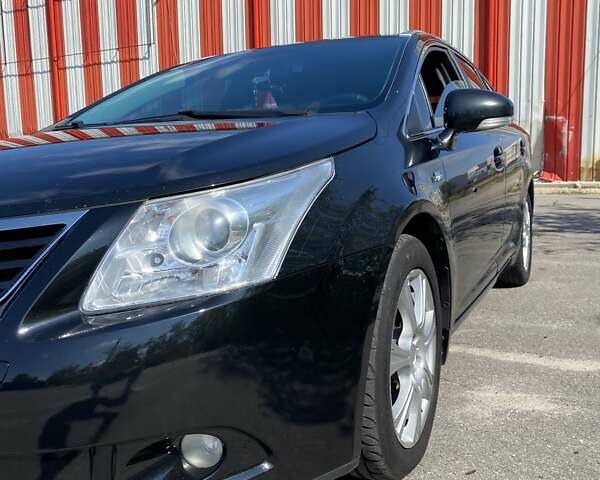 Черный Тойота Авенсис, объемом двигателя 2.2 л и пробегом 315 тыс. км за 8499 $, фото 6 на Automoto.ua