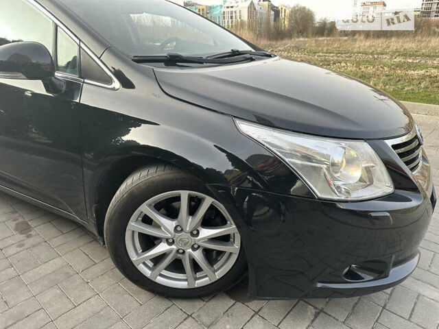 Чорний Тойота Авенсіс, об'ємом двигуна 2 л та пробігом 260 тис. км за 8600 $, фото 3 на Automoto.ua