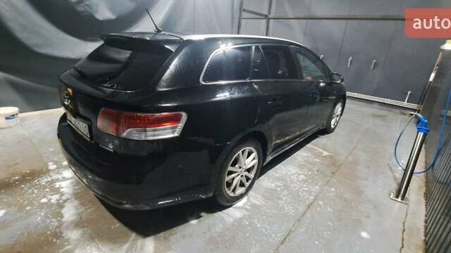 Черный Тойота Авенсис, объемом двигателя 2.2 л и пробегом 279 тыс. км за 8199 $, фото 4 на Automoto.ua
