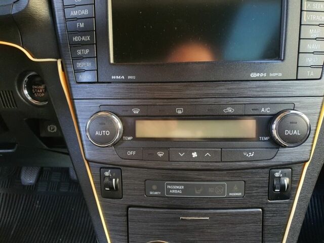 Чорний Тойота Авенсіс, об'ємом двигуна 2 л та пробігом 298 тис. км за 5690 $, фото 16 на Automoto.ua