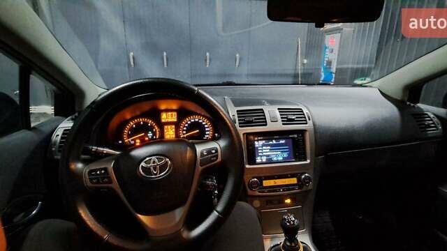 Черный Тойота Авенсис, объемом двигателя 2.2 л и пробегом 279 тыс. км за 8199 $, фото 16 на Automoto.ua