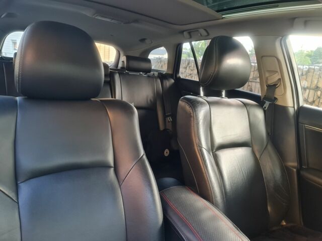 Чорний Тойота Авенсіс, об'ємом двигуна 2 л та пробігом 298 тис. км за 5690 $, фото 3 на Automoto.ua