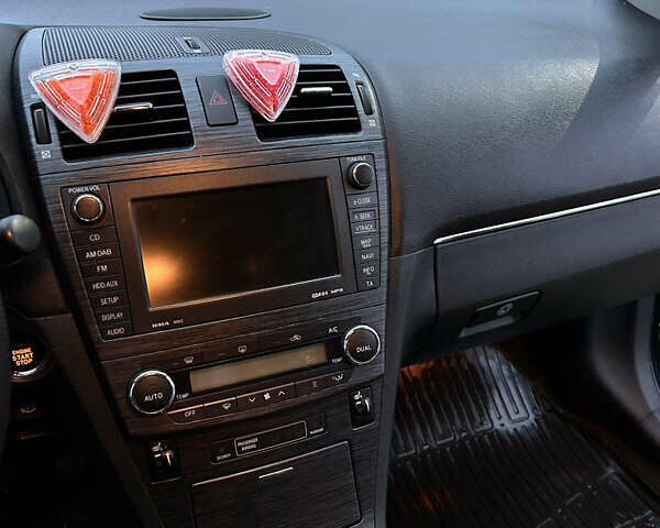 Черный Тойота Авенсис, объемом двигателя 2.23 л и пробегом 200 тыс. км за 8900 $, фото 14 на Automoto.ua