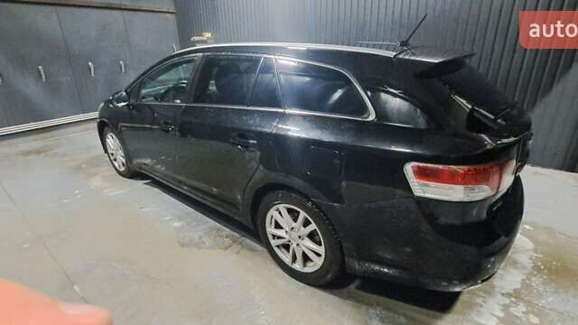Черный Тойота Авенсис, объемом двигателя 2.2 л и пробегом 279 тыс. км за 8199 $, фото 2 на Automoto.ua