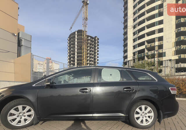 Черный Тойота Авенсис, объемом двигателя 1.8 л и пробегом 180 тыс. км за 8200 $, фото 7 на Automoto.ua