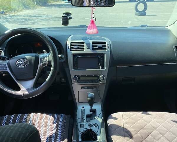 Черный Тойота Авенсис, объемом двигателя 2.2 л и пробегом 315 тыс. км за 8499 $, фото 2 на Automoto.ua