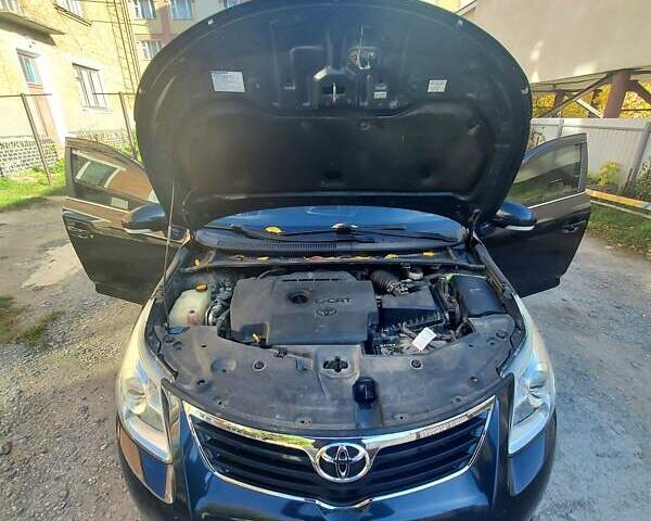 Черный Тойота Авенсис, объемом двигателя 2.2 л и пробегом 283 тыс. км за 9950 $, фото 11 на Automoto.ua