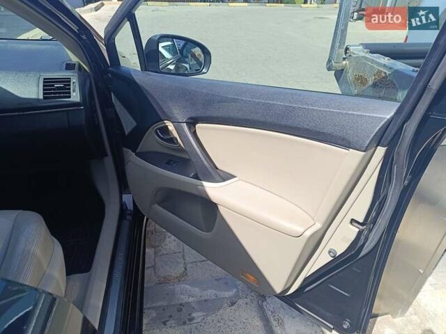 Черный Тойота Авенсис, объемом двигателя 2.23 л и пробегом 287 тыс. км за 10799 $, фото 8 на Automoto.ua