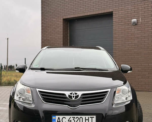 Черный Тойота Авенсис, объемом двигателя 2.2 л и пробегом 233 тыс. км за 9600 $, фото 2 на Automoto.ua