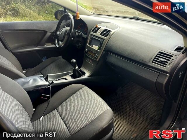 Черный Тойота Авенсис, объемом двигателя 2 л и пробегом 330 тыс. км за 8299 $, фото 4 на Automoto.ua