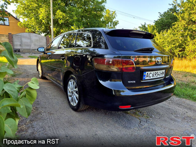 Черный Тойота Авенсис, объемом двигателя 2 л и пробегом 228 тыс. км за 6900 $, фото 3 на Automoto.ua
