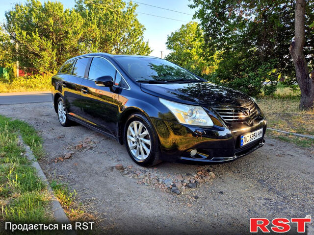 Черный Тойота Авенсис, объемом двигателя 2 л и пробегом 228 тыс. км за 6900 $, фото 1 на Automoto.ua