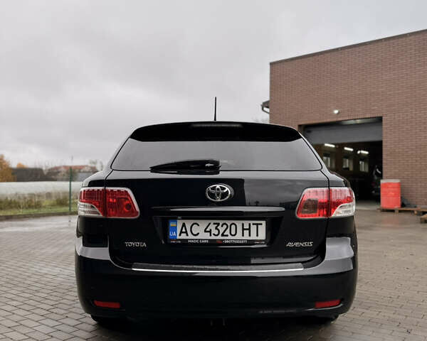 Черный Тойота Авенсис, объемом двигателя 2.2 л и пробегом 233 тыс. км за 9600 $, фото 5 на Automoto.ua