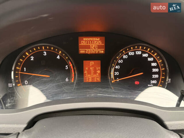 Черный Тойота Авенсис, объемом двигателя 2.2 л и пробегом 233 тыс. км за 9600 $, фото 9 на Automoto.ua