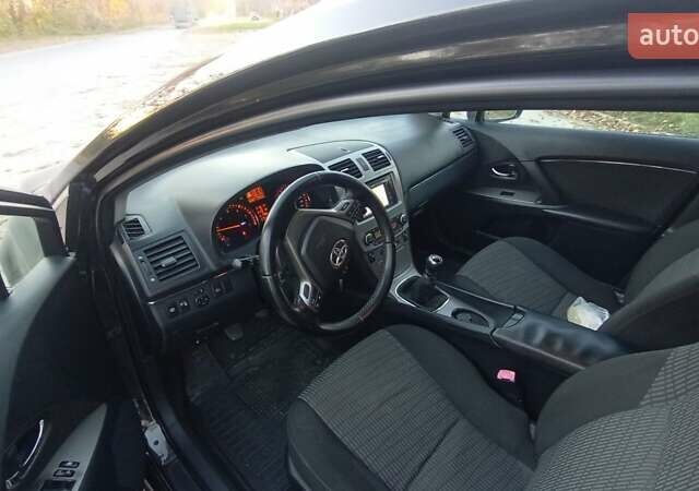 Чорний Тойота Авенсіс, об'ємом двигуна 2 л та пробігом 274 тис. км за 8399 $, фото 19 на Automoto.ua