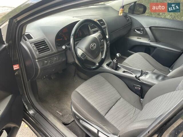 Черный Тойота Авенсис, объемом двигателя 2 л и пробегом 330 тыс. км за 7999 $, фото 5 на Automoto.ua