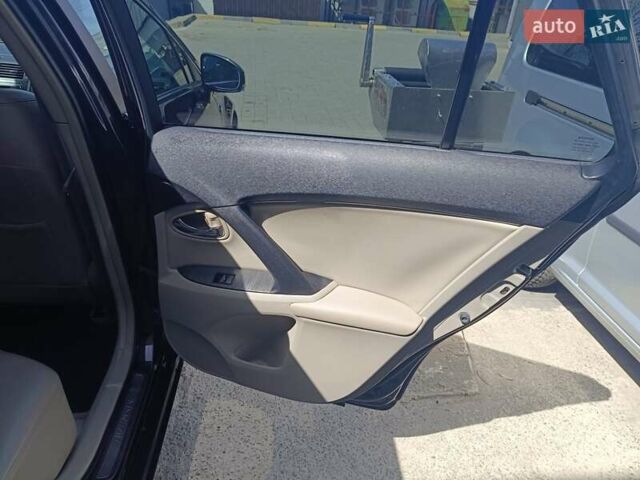 Черный Тойота Авенсис, объемом двигателя 2.23 л и пробегом 287 тыс. км за 10799 $, фото 9 на Automoto.ua