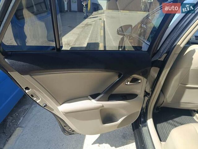 Черный Тойота Авенсис, объемом двигателя 2.23 л и пробегом 287 тыс. км за 10799 $, фото 10 на Automoto.ua