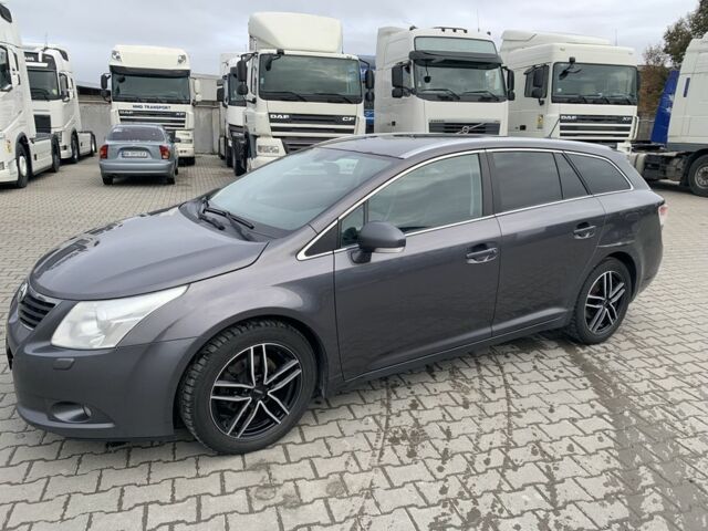 Черный Тойота Авенсис, объемом двигателя 2 л и пробегом 320 тыс. км за 4300 $, фото 1 на Automoto.ua