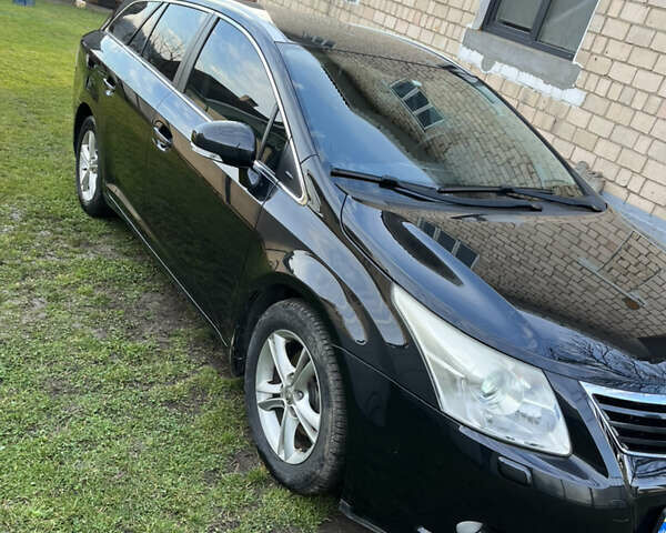 Черный Тойота Авенсис, объемом двигателя 2 л и пробегом 187 тыс. км за 9800 $, фото 10 на Automoto.ua