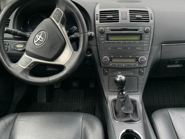 Черный Тойота Авенсис, объемом двигателя 2 л и пробегом 320 тыс. км за 4300 $, фото 7 на Automoto.ua