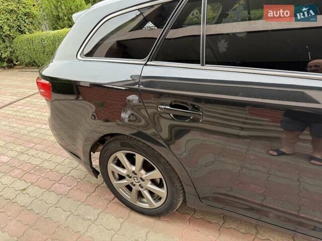 Черный Тойота Авенсис, объемом двигателя 2.23 л и пробегом 257 тыс. км за 9700 $, фото 3 на Automoto.ua